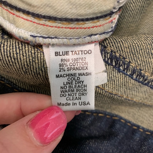 Blue Tattoo Jean Bermuda Shorts - Picture 5 of 5